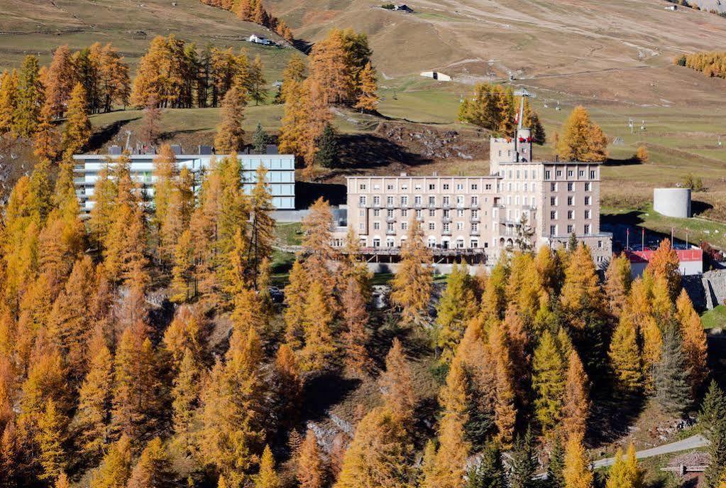 Hotel Castell Zuoz Exterior foto